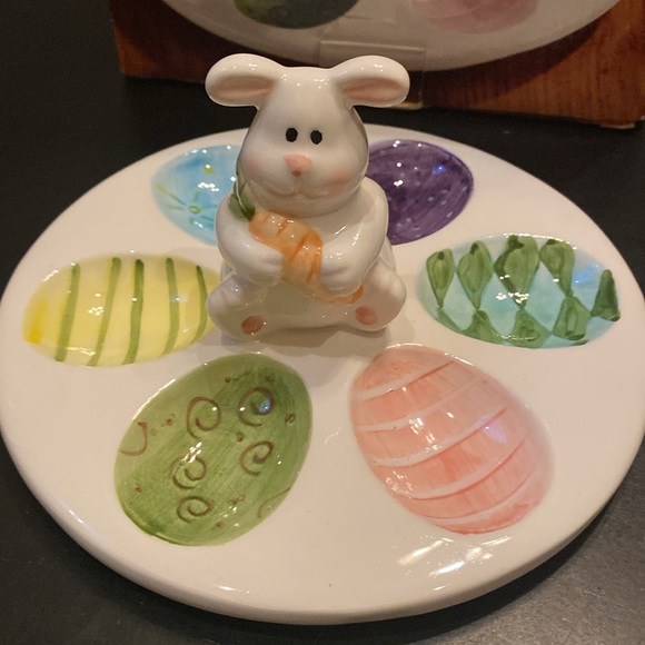 Easter Bunny egg dish glazed ceramic dish holds 6 eggs - Picture 2 of 10